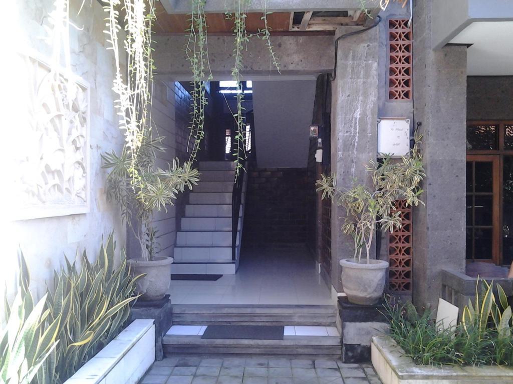 Kedin'S Inn Seminyak  Ngoại thất bức ảnh